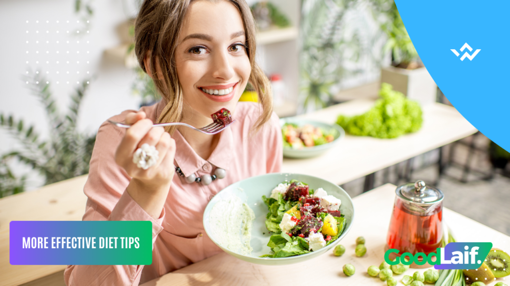 How to drink apple cider vinegar for a diet: woman eating healthy salad as part of a more effective diet plan