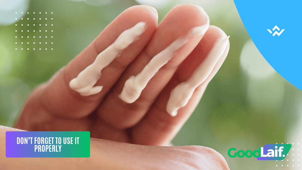 Illustration of how to apply chemical sunscreen on the back of the hand with a white cream texture