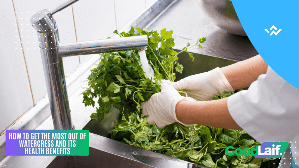 Washing watercress thoroughly to keep the Health Benefits of Watercress intact